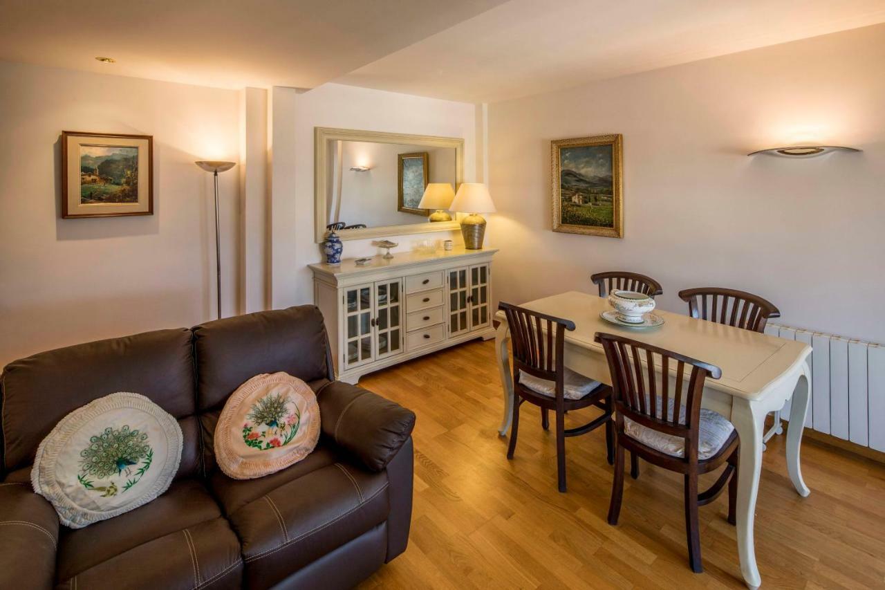 Atico Con Gran Terraza En El Corazon De Girona Apartment ภายนอก รูปภาพ